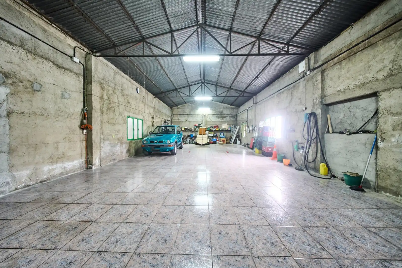 Nau industrial en venda en Pinos Puente