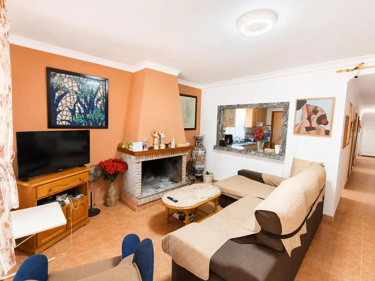 Sala d'estar de Casa o xalet en venda en Oliva amb Aire condicionat, Jardí privat i Terrassa