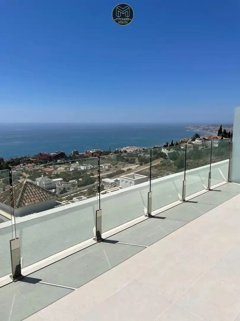 Duplex con ascensore in vendita a La Capellanía - El Higuerón
