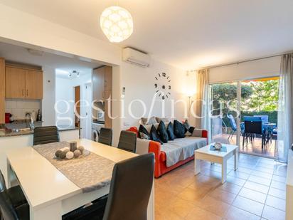 Living room of Flat for sale in Cambrils  with Air Conditioner and Terrace