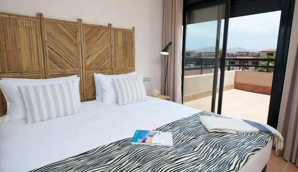 Dormitori de Casa adosada en venda en La Oliva amb Aire condicionat, Jardí privat i Terrassa