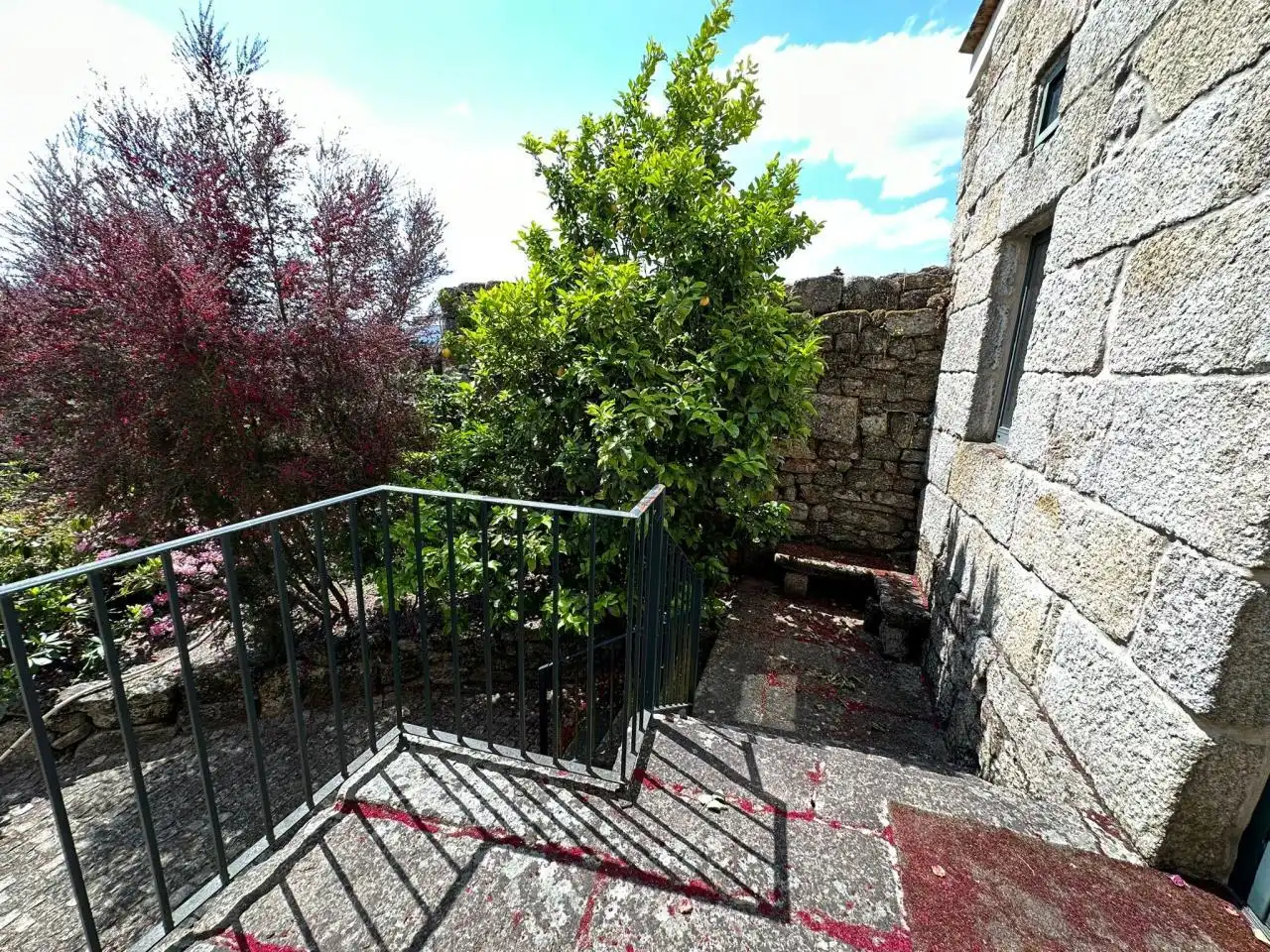 Garden of Houses for sale in Beade   with Heating and Private garden
