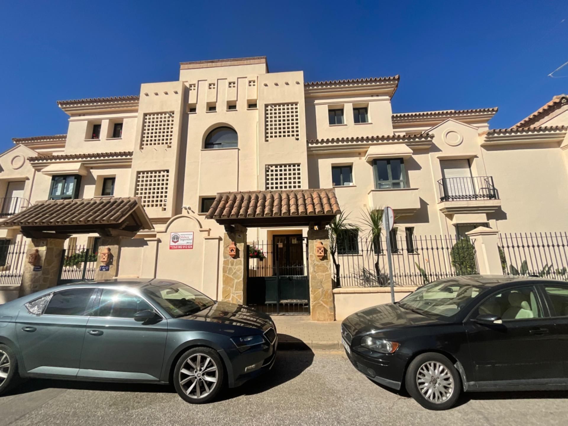 Exterior view of Apartment for sale in Marbella  with Air Conditioner, Terrace and Community pool