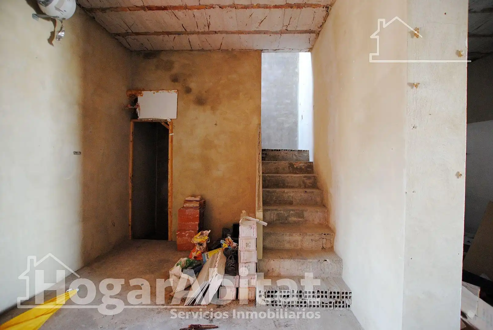 Houses for sale in L'Alqueria de la Comtessa  with Terrace, Storage room and Furnished