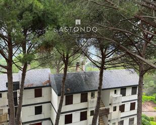 Exterior view of Flat for sale in San Martín de Valdeiglesias  with Heating, Terrace and Storage room