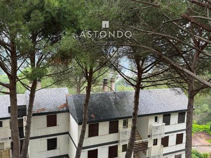Exterior view of Flat for sale in San Martín de Valdeiglesias  with Heating, Terrace and Storage room