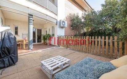 Exterior view of Flat for sale in Villaviciosa de Odón  with Air Conditioner