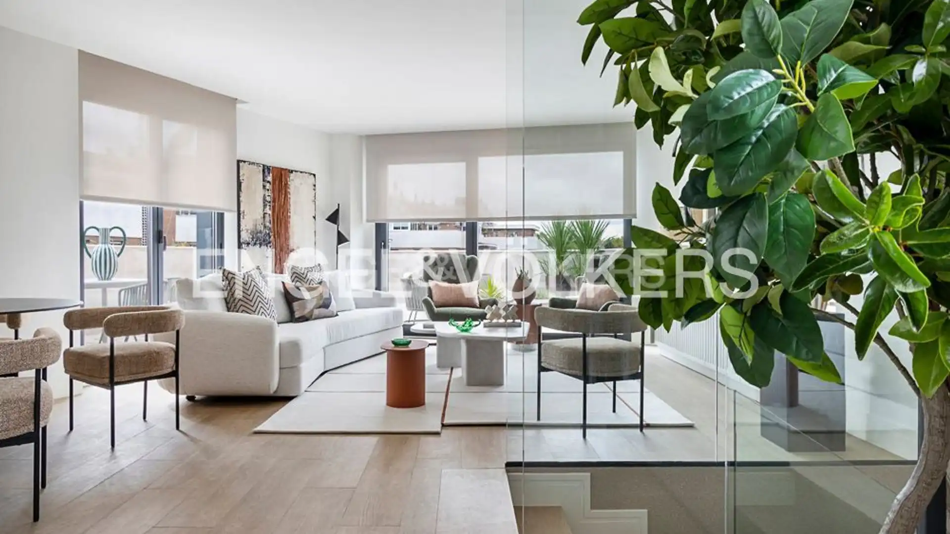 Sala de estar de Ático de alquiler en  Madrid Capital con Aire acondicionado, Calefacción y Jardín privado