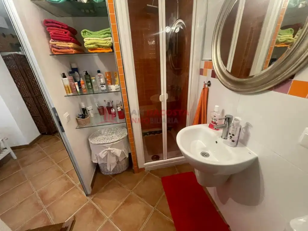 Casa adosada en venta en Calle Veleta, La Antilla
