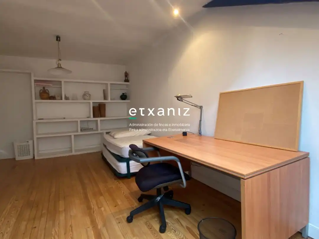Bedroom of Flat for rent in Donostia - San Sebastián   with Heating, Oven and Washing machine