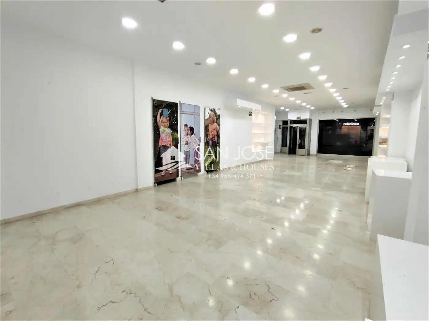 Local comercial en venda a Novelda, imagen 2