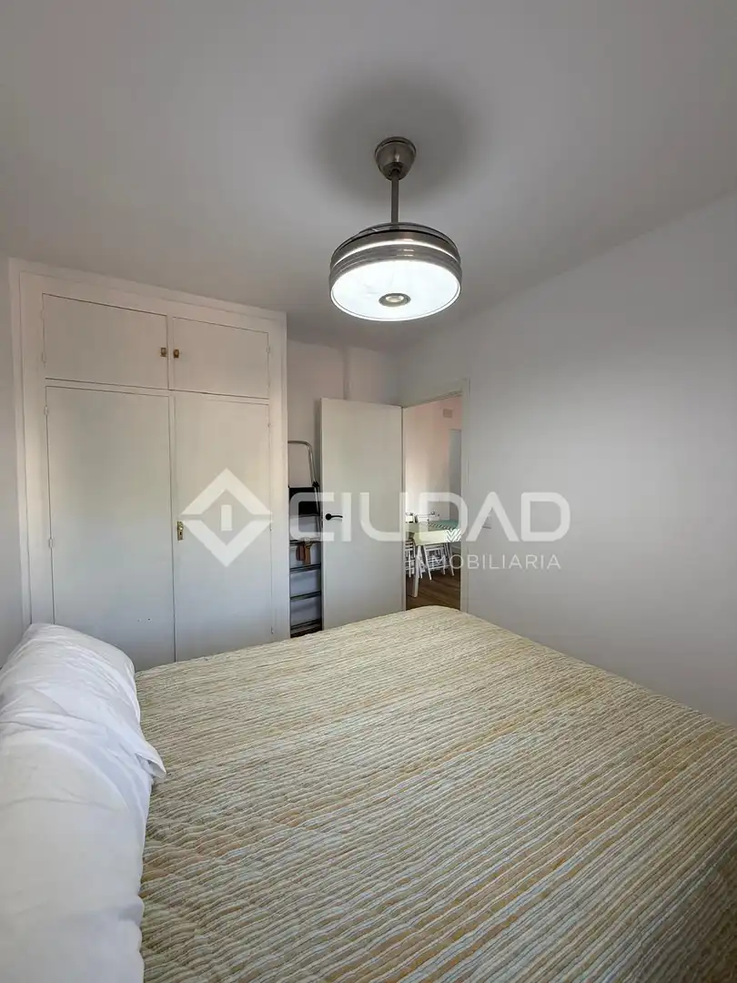 Schlafzimmer von Wohnung zum Verkauf in Chipiona