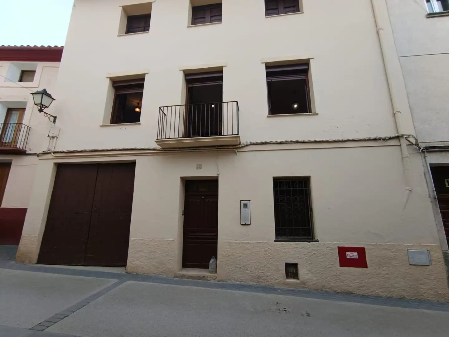 Vista exterior de Finca rústica en venda en Estadilla amb Calefacció, Terrassa i Traster