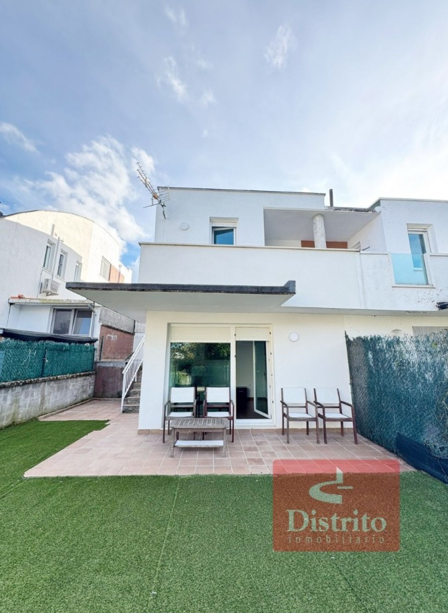 Vista exterior de Pis en venda en Piélagos amb Calefacció, Jardí privat i Terrassa