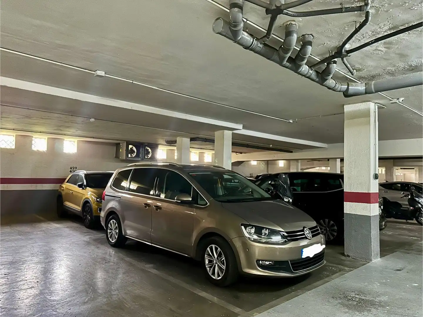 Parkplatz von Wohnungen zum Verkauf in Benalmádena mit Klimaanlage, Heizung und Terrasse