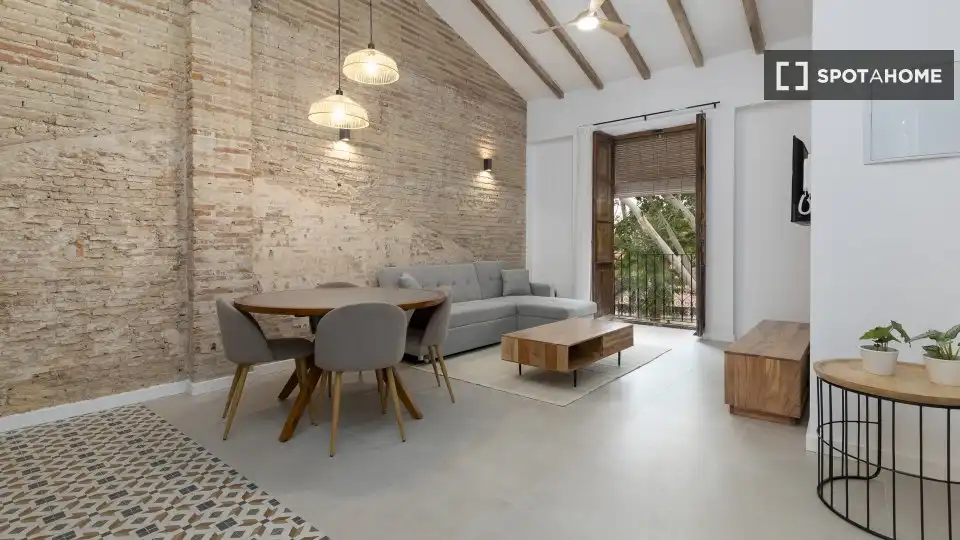 Sala d'estar de Pis de lloguer en Valencia amb Aire condicionat, Calefacció i Moblat