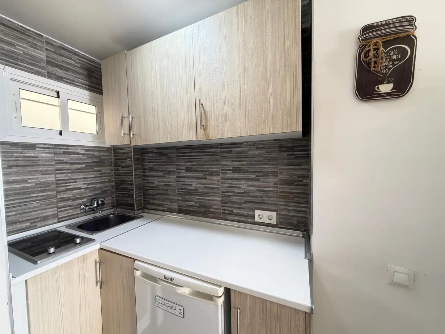 Küche von Wohnung zum Verkauf in Benalmádena mit Klimaanlage, Terrasse und Möbliert