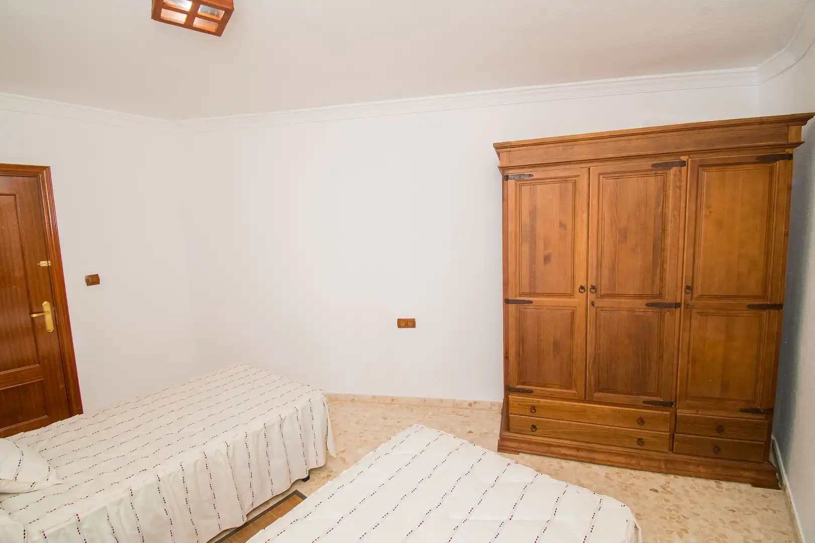 Dormitori de Pis en venda en Loja amb Aire condicionat, Terrassa i Traster