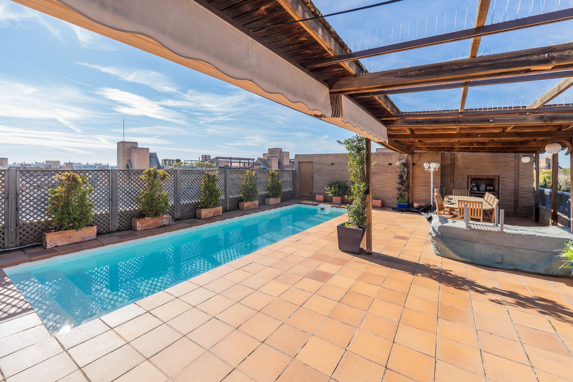 Swimming pool of Attic for sale in Pozuelo de Alarcón  with Air Conditioner, Heating and Terrace