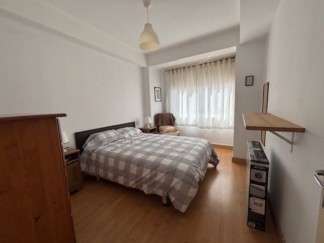 Bedroom of Flat to rent in Ferrol  with Heating, Parquet flooring and Furnished