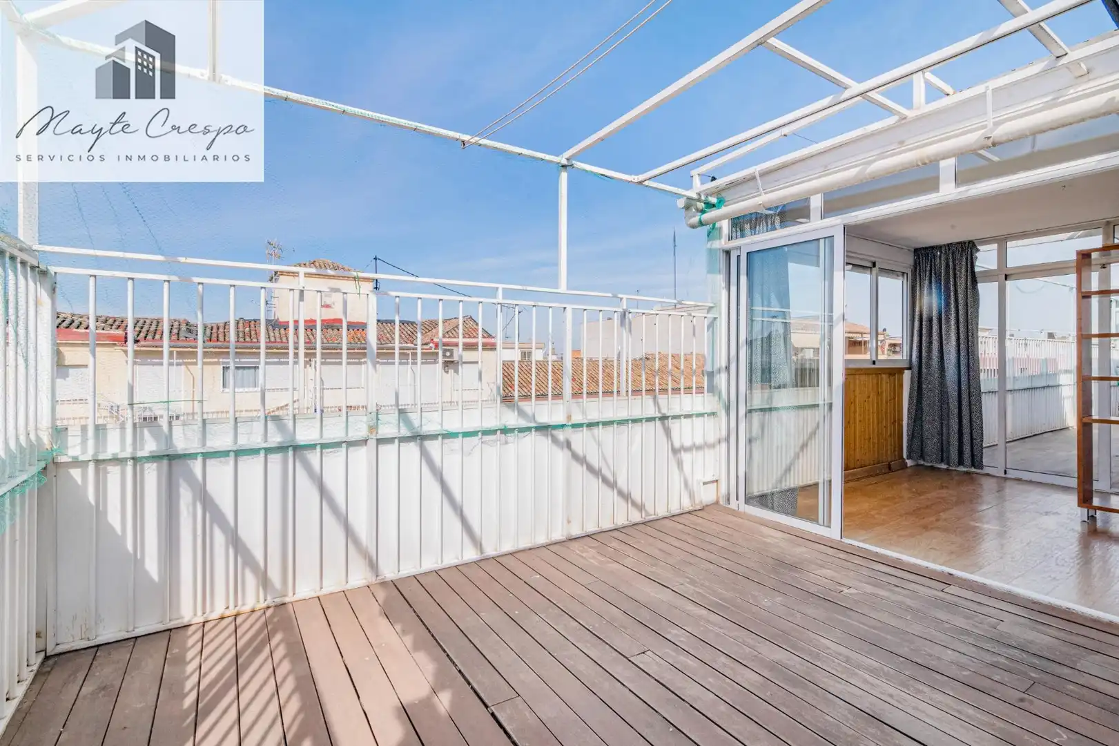 Piso con ascensor en venta en Calle Calle Arabial