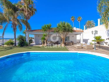 Villa con piscina in vendita a Playa Bahía Dorada