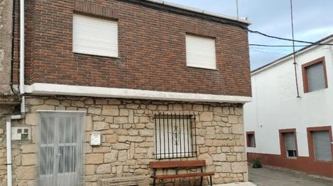 Foto 2 de Casa adosada en venda a Calle Aldeadávila, 11, Aldeadávila de la Ribera, Salamanca