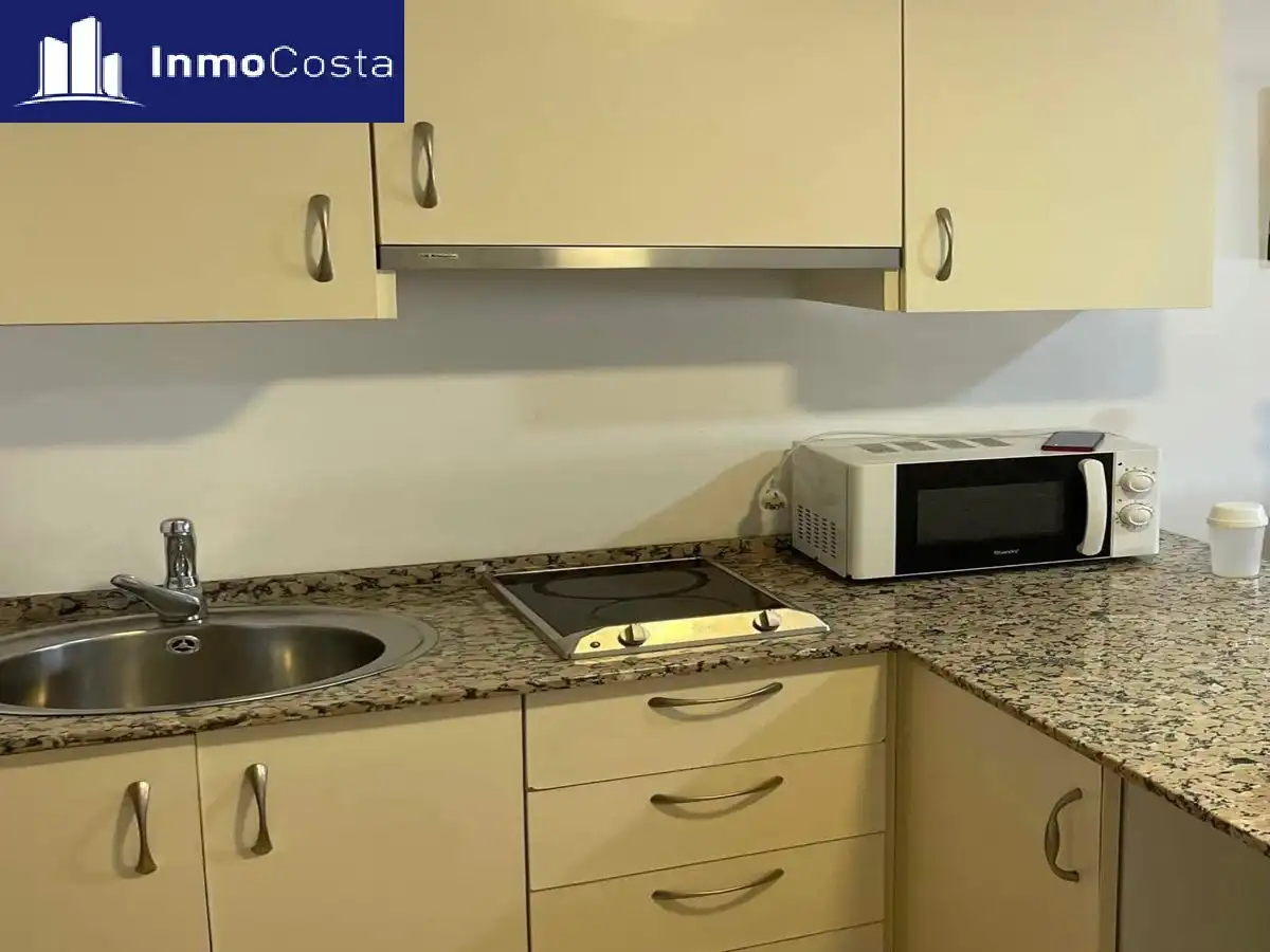 Cocina de Piso en venta en La Línea de la Concepción