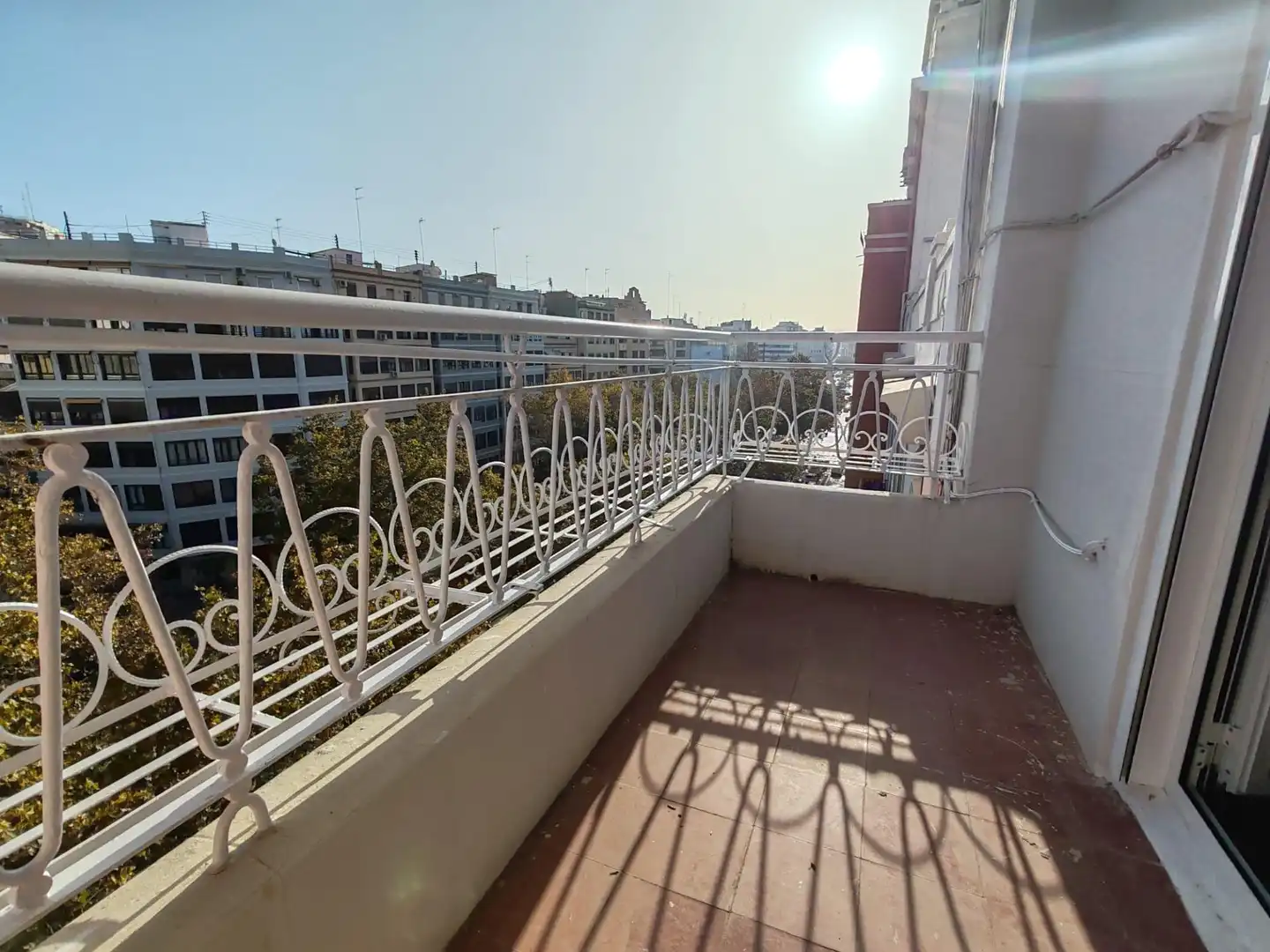 Terraza de Oficina de alquiler en Valencia con Aire acondicionado