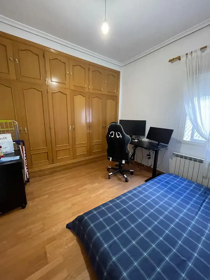 Bedroom of Flat for rent in Madrid  with Heating