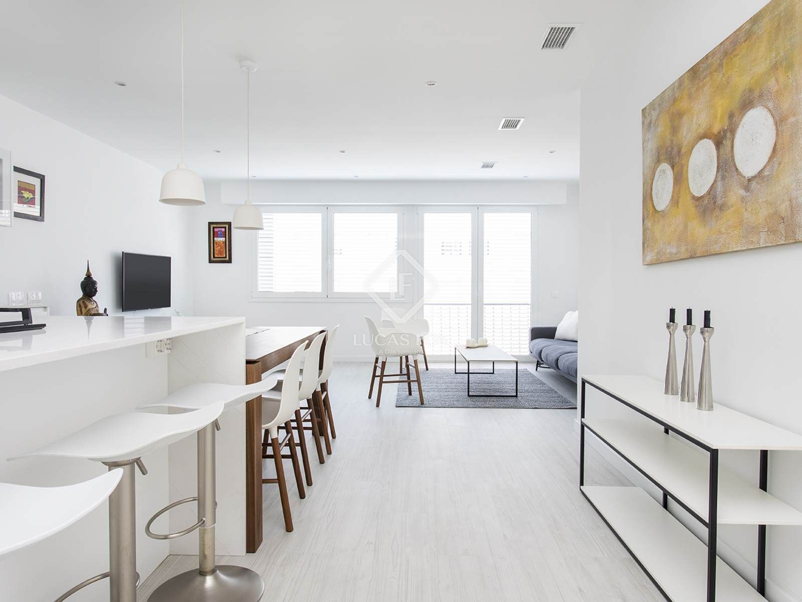 Living room of Flat to rent in  Barcelona Capital  with Air Conditioner, Heating and Parquet flooring