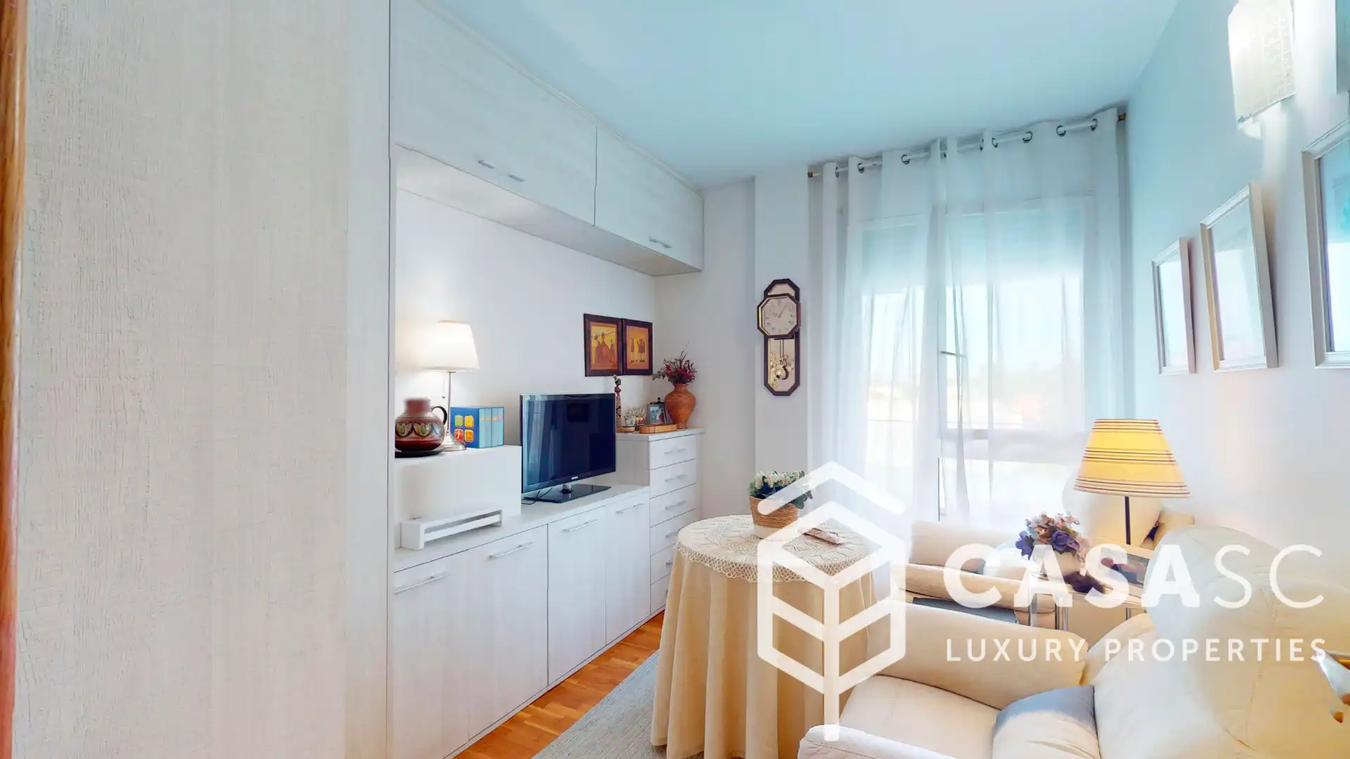 Living room of Attic for sale in Sant Cugat del Vallès  with Air Conditioner, Heating and Parquet flooring