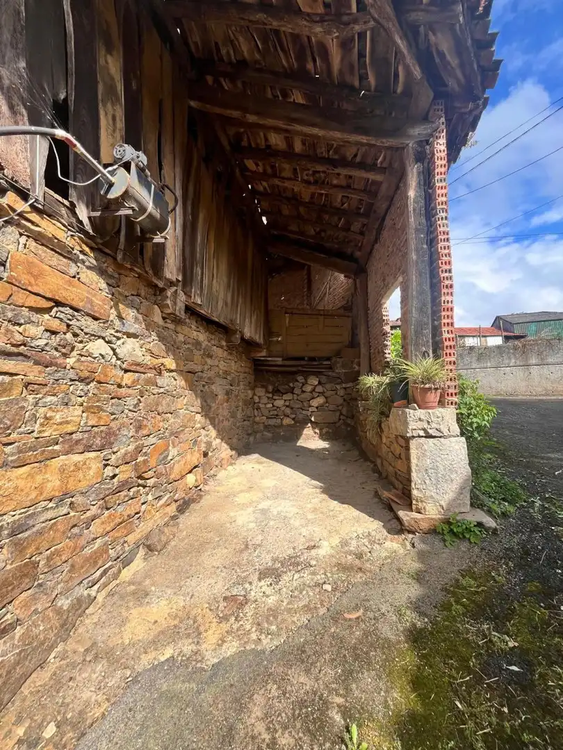 Casa o chalet en venta en Salas con Calefacción y Trastero