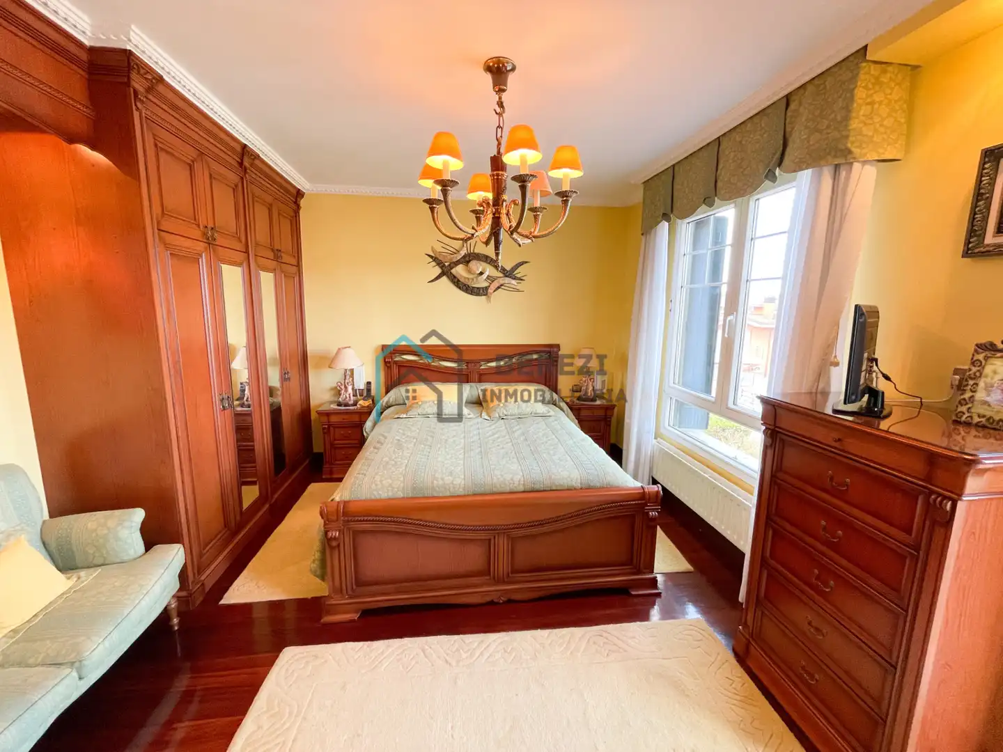 Habitación de Casa adosada en venta en Mundaka con Calefacción, Jardín privado y Amueblado