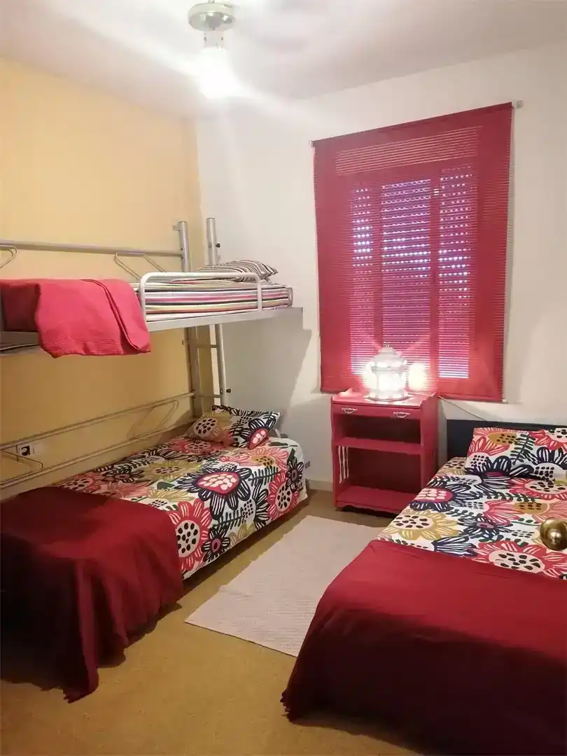 Dormitori de Casa o xalet de lloguer en Espartinas amb Piscina i Balcó