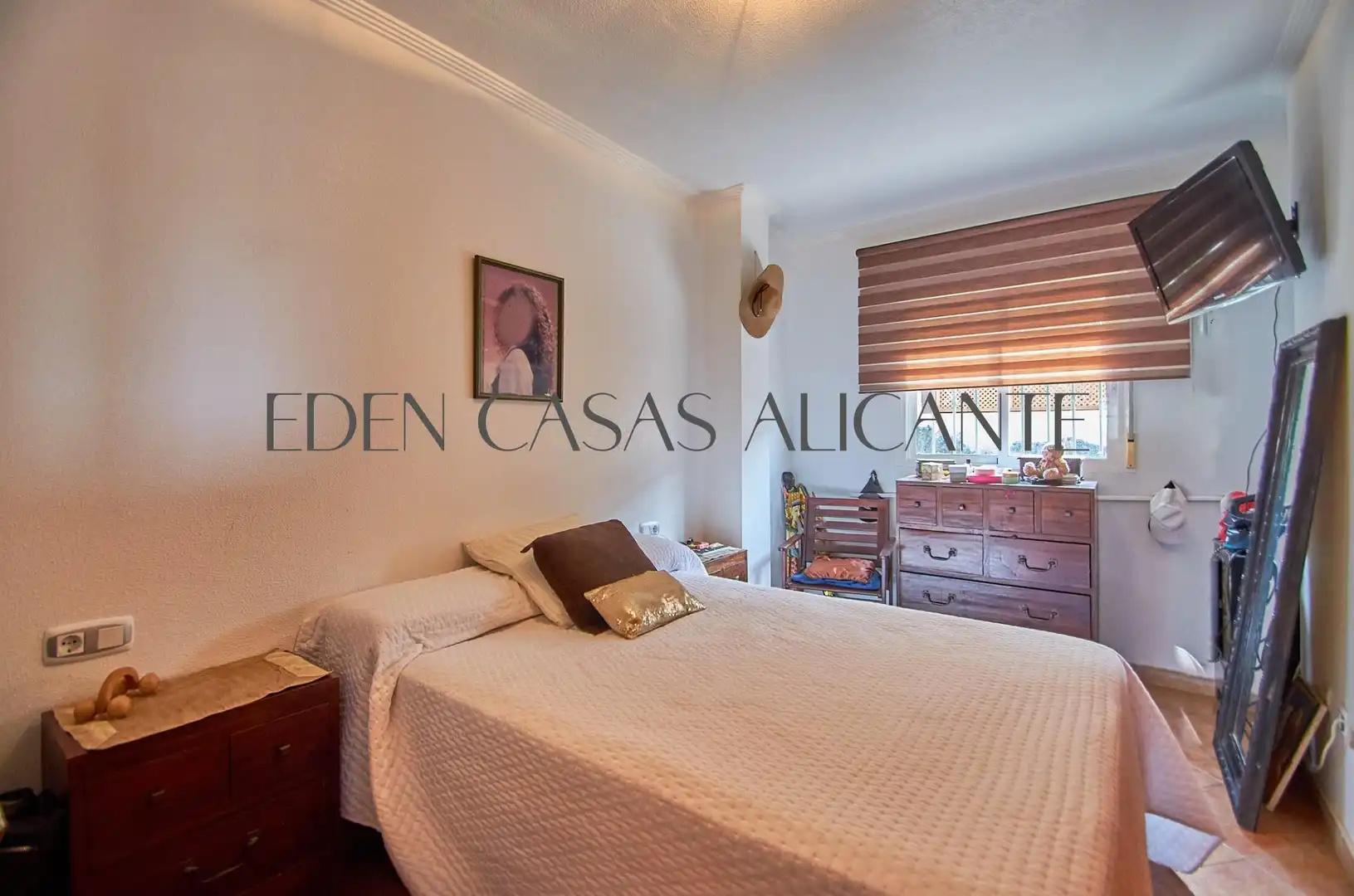 Dormitori de Casa o xalet en venda en Mutxamel amb Aire condicionat, Jardí privat i Terrassa