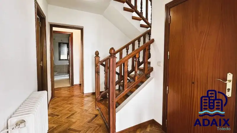 Haus oder Chalet zum Verkauf in Bargas mit Klimaanlage, Heizung und Terrasse