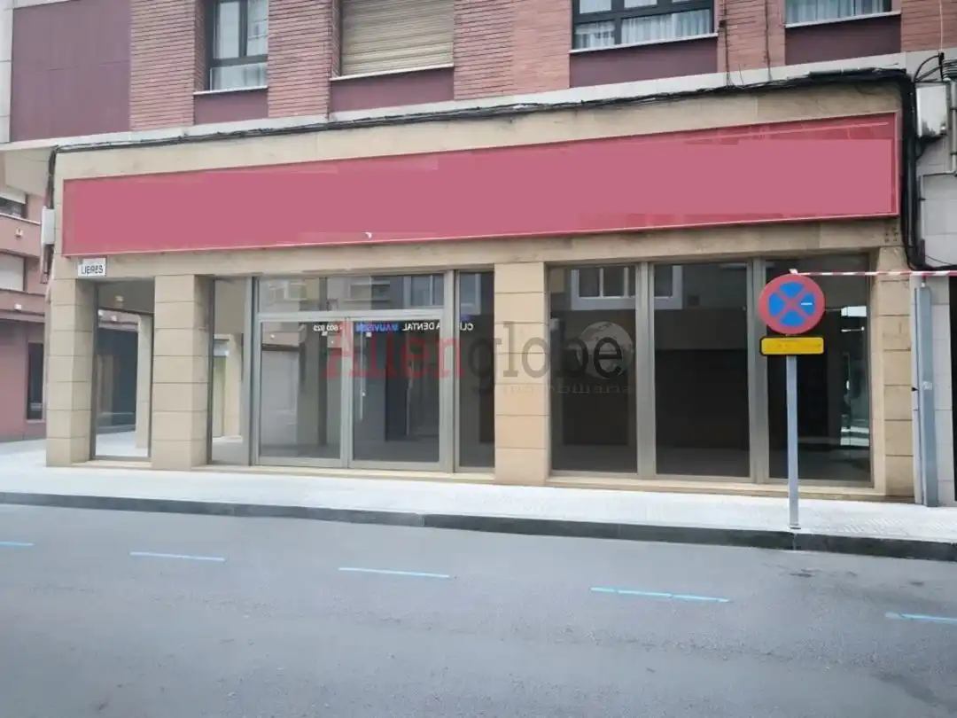 Business premises for sale in Calle Infiesto, imagen 2