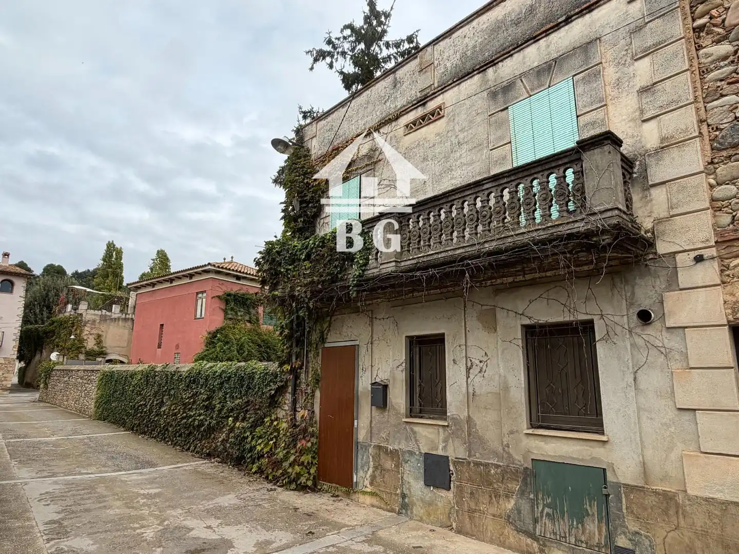 Vista exterior de Casa adosada en venta en Cervià de Ter, Girona