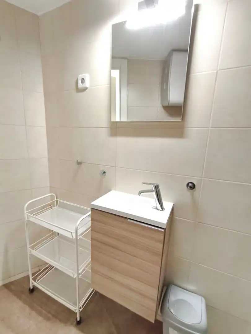 Badezimmer von Wohnung zur Miete in Madrid mit Heizung, Terrasse und Möbliert
