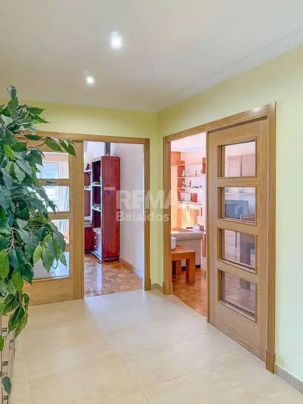 Piso en venta en Vilagarcía de Arousa con Calefacción, Parquet y Terraza