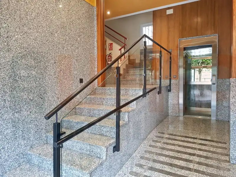 Piso de alquiler en Oviedo  con Calefacción, Amueblado y Lavadora