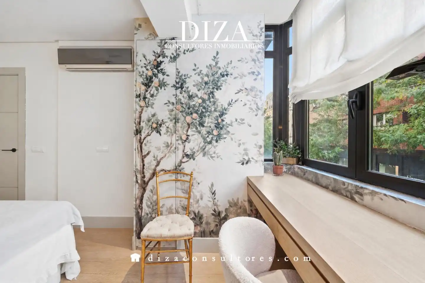 Bedroom of Flat for rent in Madrid  with Air Conditioner, Heating and Furnished