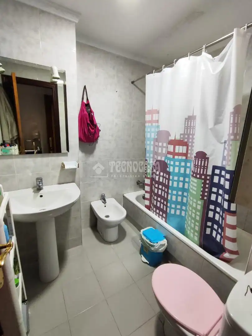 Piso en venta en Cobreros Viejo