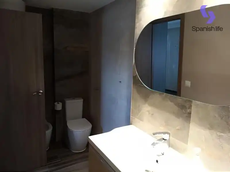 Baño de Apartamento en venta en Valencia con Calefacción, Amueblado y Piscina comunitaria
