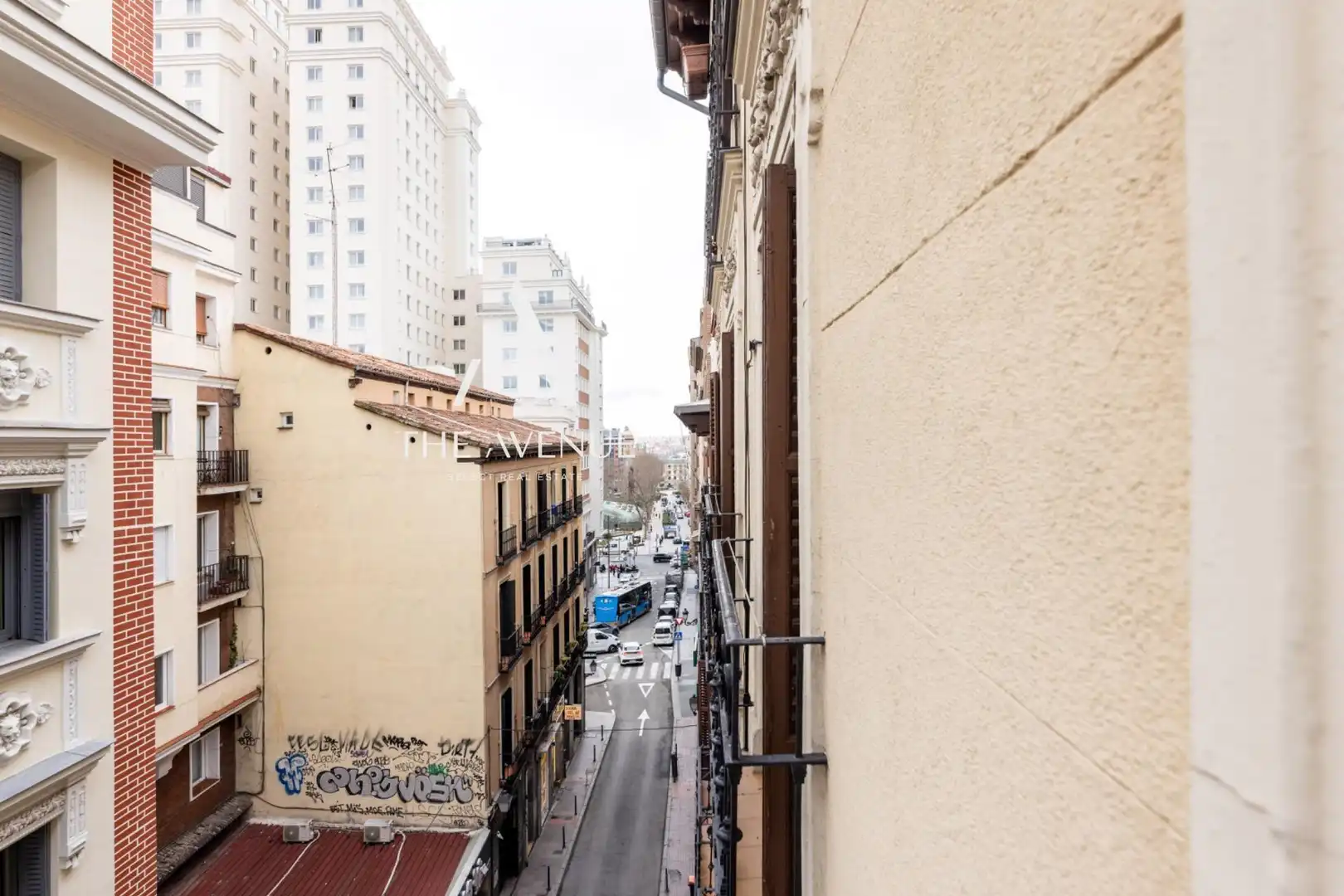 Piso en venta en Calle SAN BERNARDINO, Universidad - Malasaña