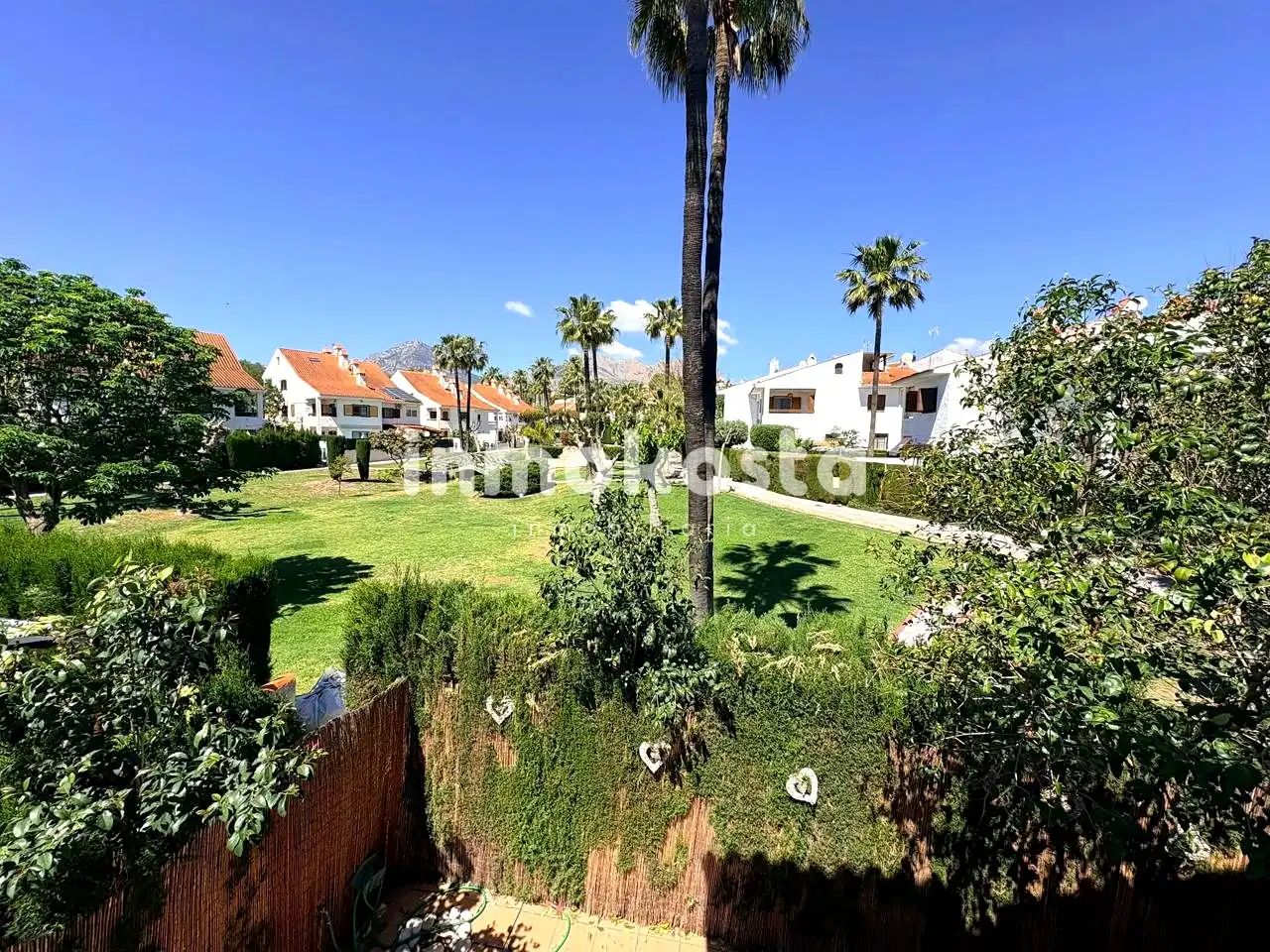 Exterior view of Detached homes for sale in L'Alfàs del Pi  with Air Conditioner, Heating and Private garden