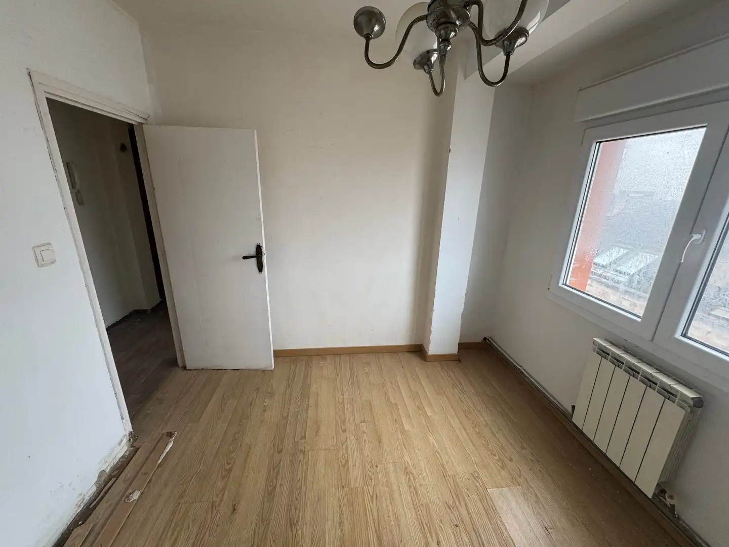Habitación de Piso en venta en Gijón  con Calefacción, Terraza y Internet