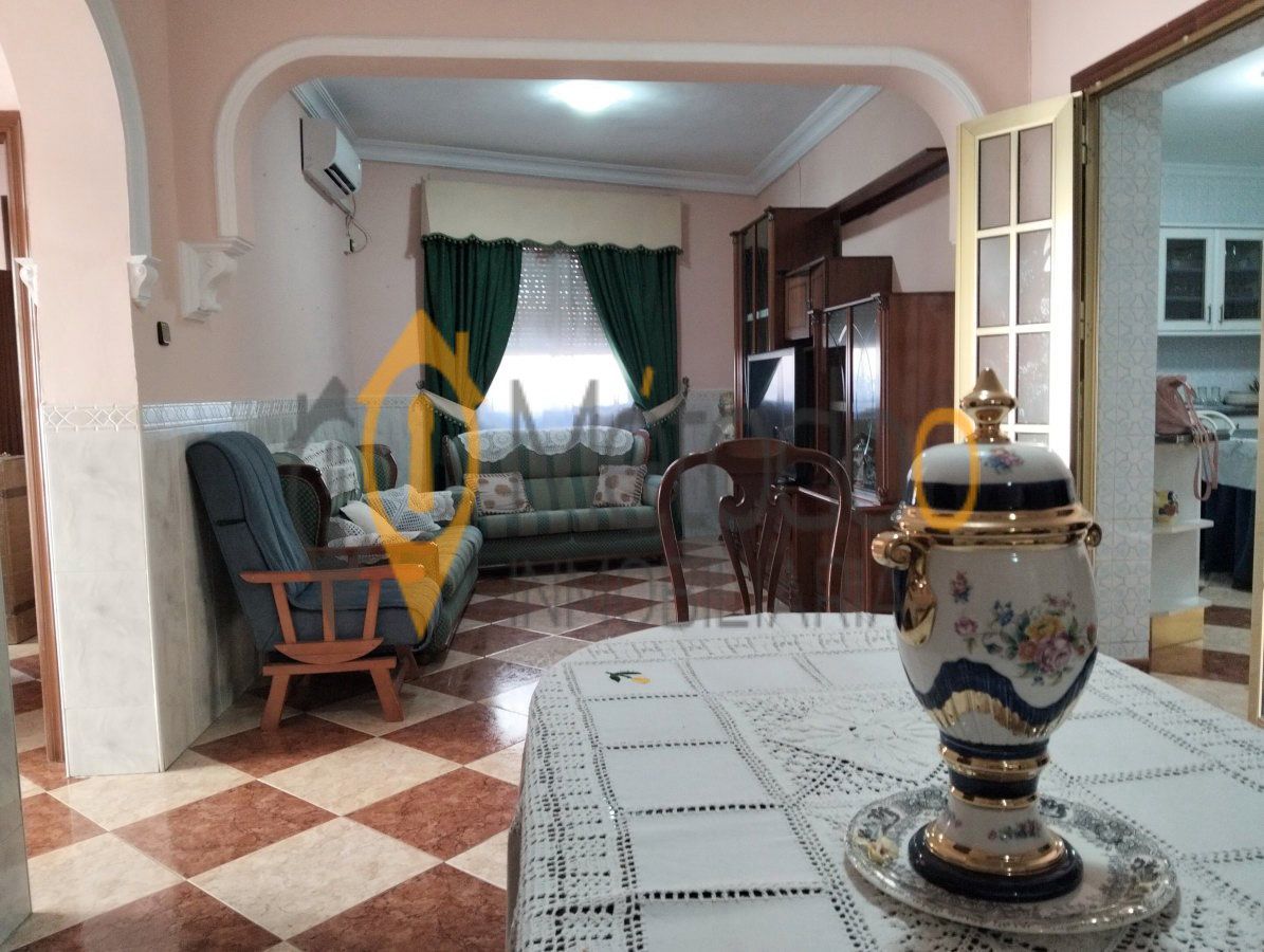 Single-family semi-detached for sale in  Sevilla Capital  with Air Conditioner, Heating and Terrace