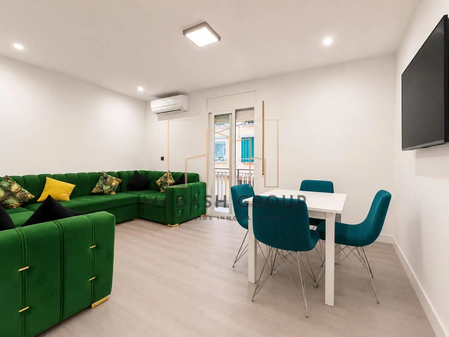 Sala d'estar de Pis en venda en Reus amb Calefacció, Parquet i Terrassa